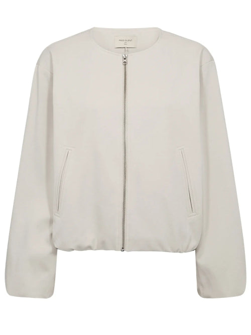 Freequent-vest-nanni-moonbeam