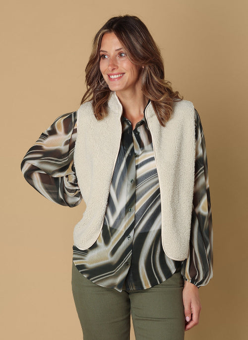 Ivy-Beau-gilet-offwhite-shery