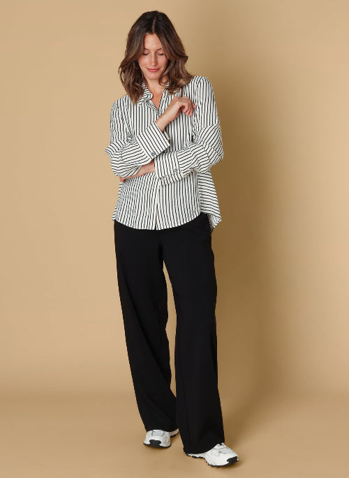 Ivy-beau-blouse-syra-offwhite-black