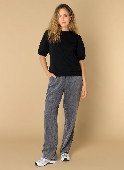 Ivy_Beau_top_zwart_damesmode_najaar