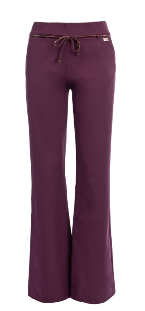 Romee-bordauw-TQ-amsterdam-broek-travel