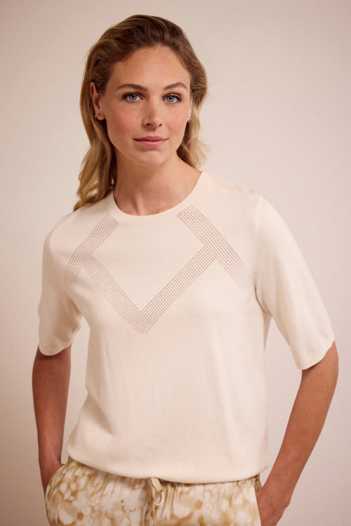 Tramontana-trui-beige-stone-ajour-detailed