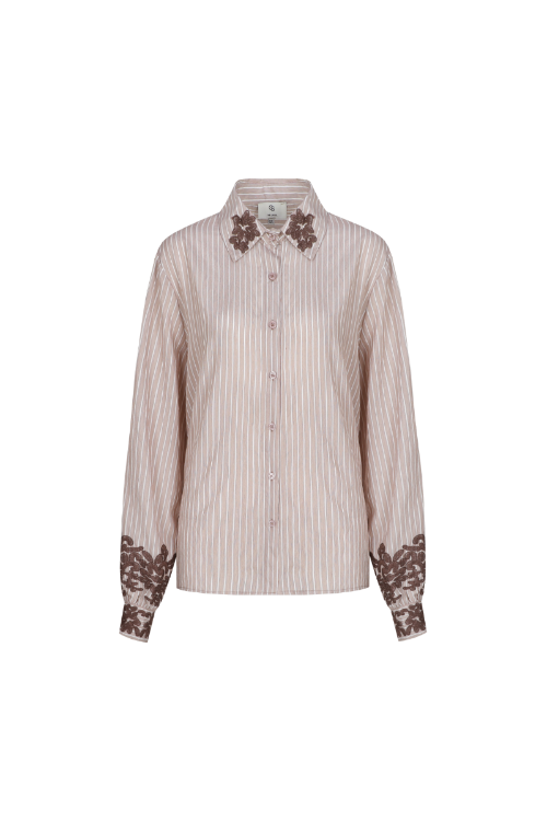 c_sthelabel-blouse-lamilla-bruin
