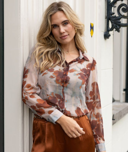 elvira-blouse-angela-blauw