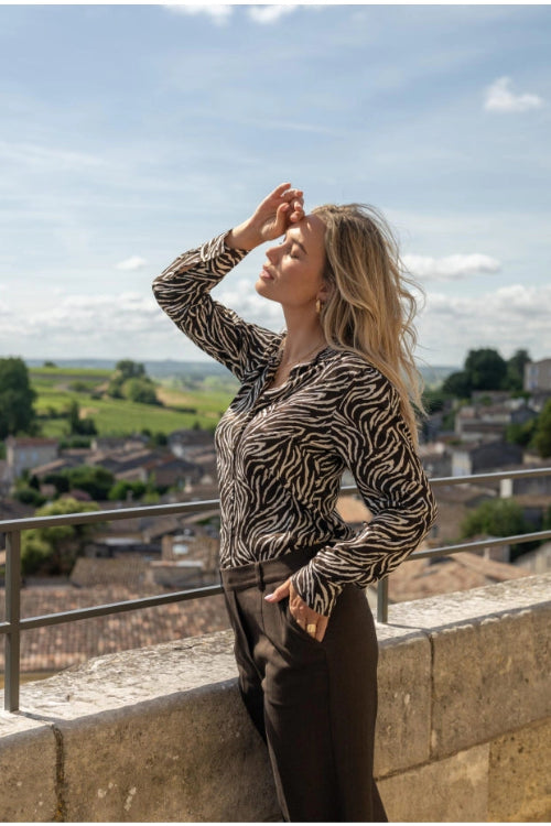elvira-blouse-june-zebra-bruin