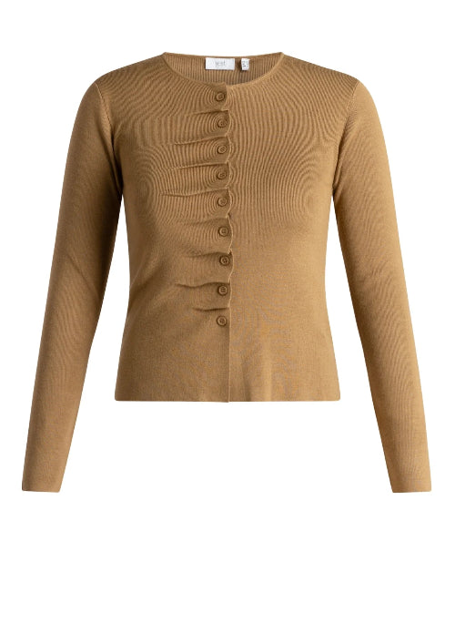yest-vest-tatiana-bruin