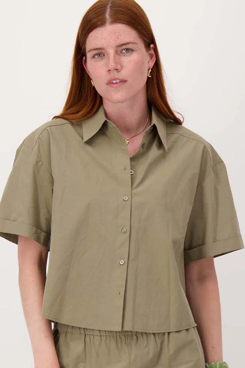 zuss_boxy-blouse-met-korte-mouw_groen